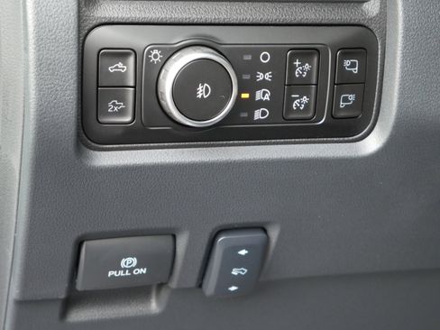 New 2026 Ford F350 Lariat w/ Black Appearance Package image 6