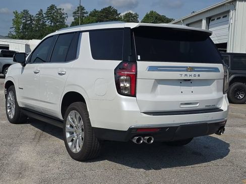 Used 2023 Chevrolet Tahoe Premier w/ Premium Package 2 RWD image 3