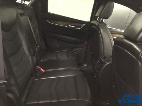 Used 2017 Cadillac XT5 Platinum w/ Driver Assist Package image 31