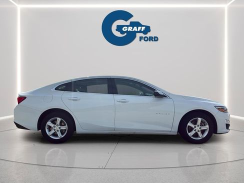 Used 2023 Chevrolet Malibu LT FWD image 4