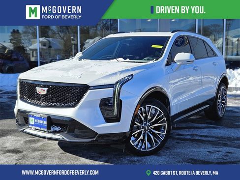 Used 2024 Cadillac XT4 Sport image 1