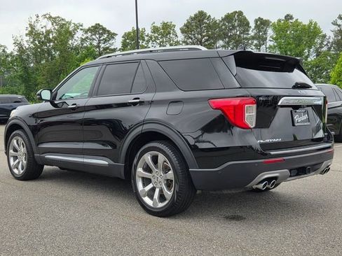 Used 2020 Ford Explorer Platinum w/ Premium Technology Package AWD/4WD image 3
