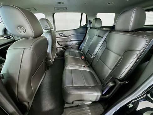 Used 2023 GMC Acadia SLT AWD/4WD image 33