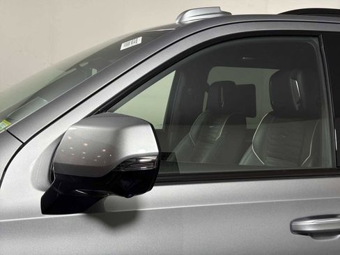 Used 2025 Cadillac Escalade ESV Sport Platinum w/ LPO, ONYX Package image 23