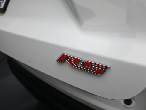 Certified 2025 Chevrolet Trax RS w/ Sunroof Package FWD image 33