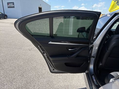 Used 2014 BMW 550i xDrive Sedan AWD/4WD image 31