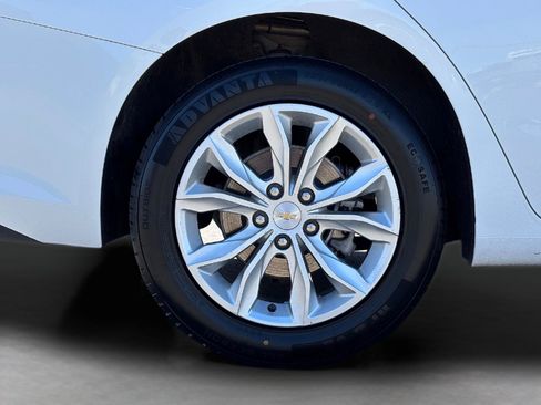 Used 2024 Chevrolet Malibu LT FWD image 10