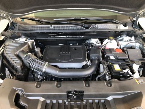 Certified 2025 Chevrolet Blazer LT w/ Convenience Package image 3