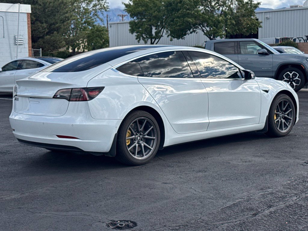 Used 2020 Tesla Model 3 Standard Range Plus RWD image 12