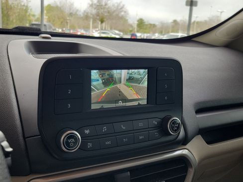 Used 2021 Ford EcoSport S image 22