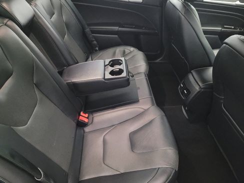 Used 2019 Ford Fusion Energi Titanium image 19