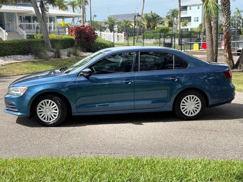 Used 2016 Volkswagen Jetta S FWD image 2