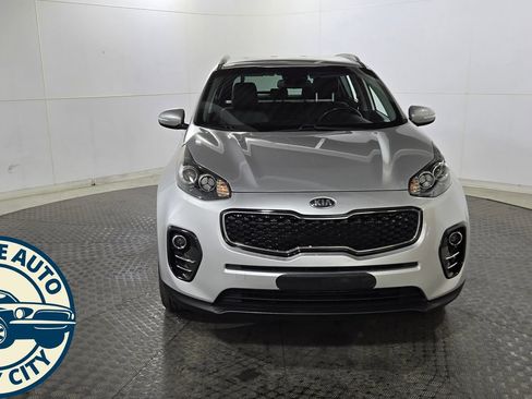 Used 2019 Kia Sportage EX FWD image 2