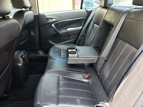 Used 2011 Buick Regal CXL FWD image 32