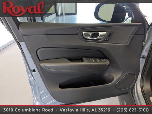 Certified 2024 Volvo XC60 B5 Plus w/ Protection Package Premier AWD/4WD image 17