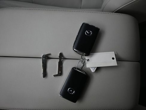 Used 2024 MAZDA CX-90 Plug-In Hybrid w/ Premium Plus image 15