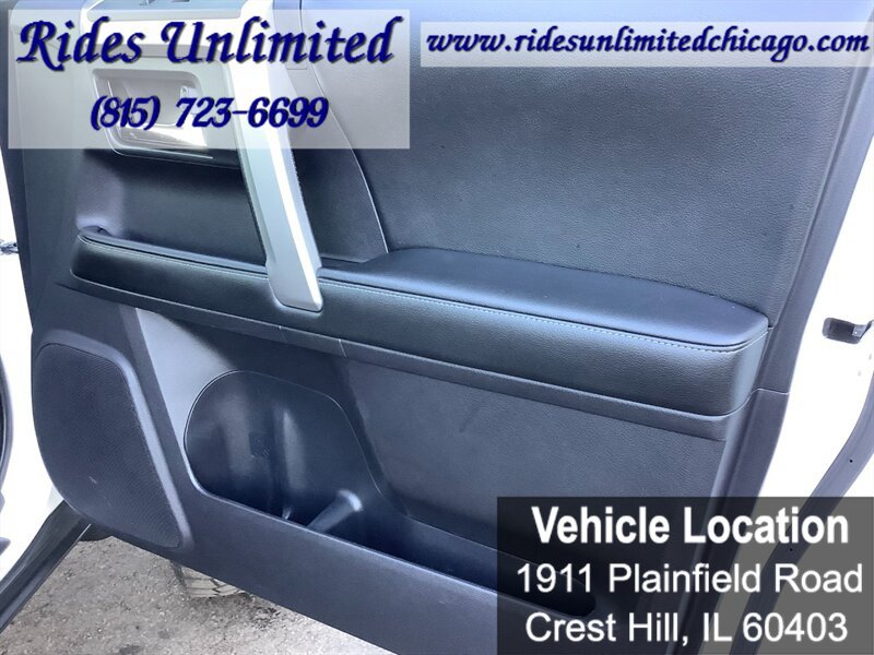 Used 2014 Toyota 4Runner SR5 AWD/4WD image 34
