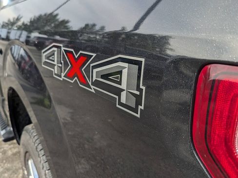 Used 2015 Ford F150 XLT w/ Equipment Group 302A Luxury AWD/4WD image 15