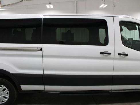 Used 2023 Ford Transit 350 XLT image 10