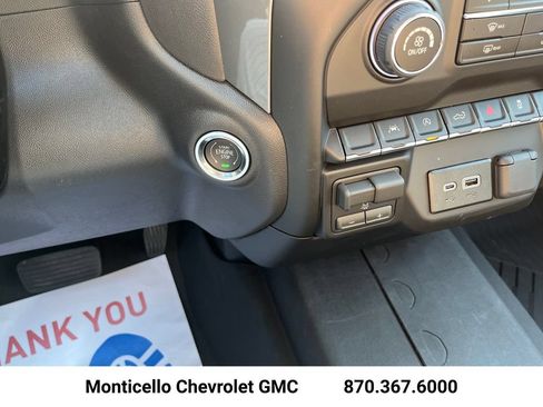 New 2026 Chevrolet Silverado 1500 Custom Trail Boss w/ Midnight Edition AWD/4WD image 20