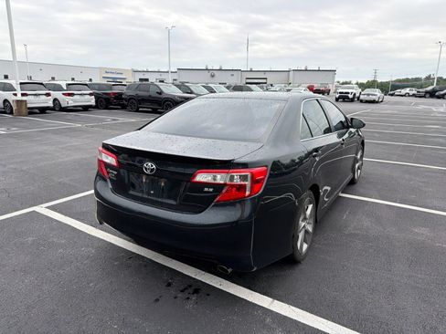 Used 2014 Toyota Camry SE FWD image 7