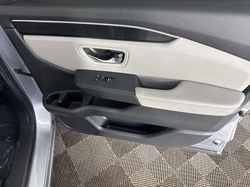 Certified 2025 Honda Pilot Elite image 22