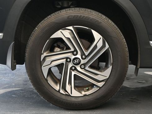 Used 2022 Hyundai Santa Fe SEL w/ Convenience Package image 9