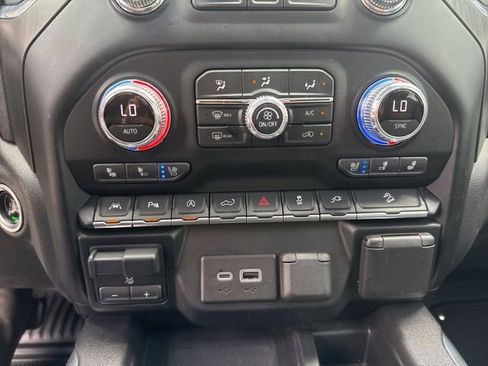 Used 2021 GMC Sierra 1500 AT4 w/ Technology Package AWD/4WD image 31