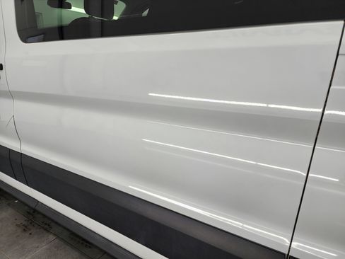 Used 2019 Ford Transit 350 XLT image 27