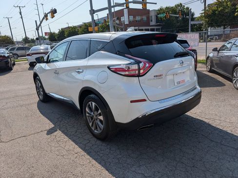 Used 2017 Nissan Murano S w/ Navigation Package FWD image 8