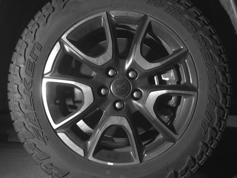 Used 2025 Jeep Compass Trailhawk AWD/4WD image 13