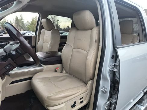 Used 2015 RAM 1500 Laramie image 11