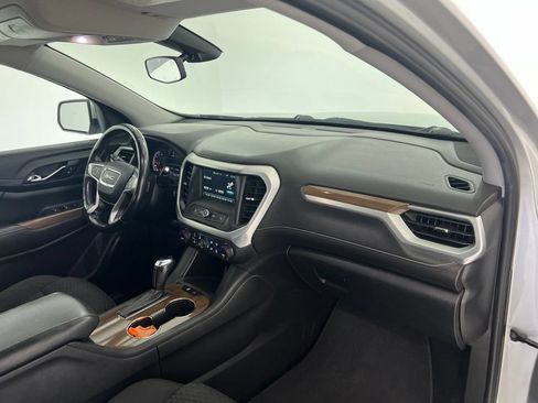 Used 2019 GMC Acadia SLE FWD image 26