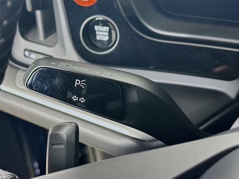 Used 2025 Porsche Cayenne E-Hybrid AWD/4WD image 21