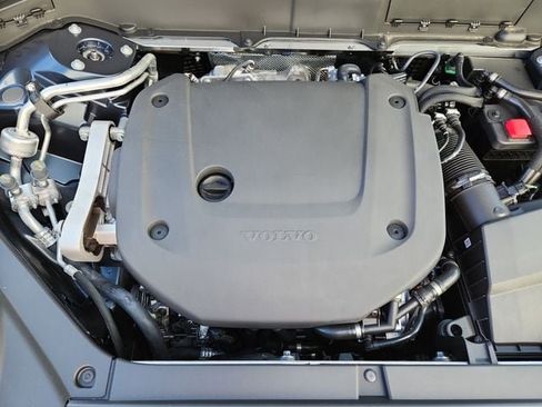 Certified 2026 Volvo XC90 B6 Core w/ Protection Package AWD/4WD image 19