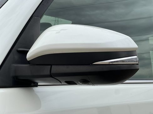 Used 2023 Toyota 4Runner Limited RWD image 40