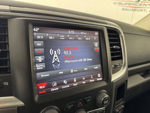 Used 2023 RAM 1500 Classic SLT w/ Trailer & Traction Group AWD/4WD image 17