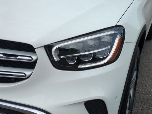 Used 2022 Mercedes-Benz GLC 300 image 9