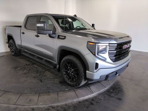 Used 2023 GMC Sierra 1500 Pro w/ Graphite Edition image 4