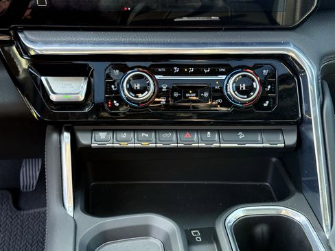 Certified 2024 GMC Sierra 2500 Denali w/ Denali Reserve Package image 24