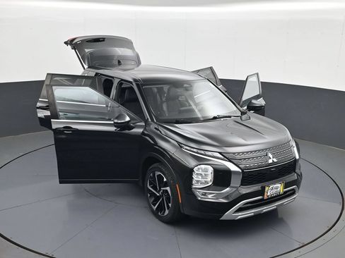Used 2022 Mitsubishi Outlander SE AWD/4WD image 30