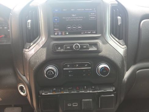 Used 2024 Chevrolet Silverado 1500 Custom RWD image 9