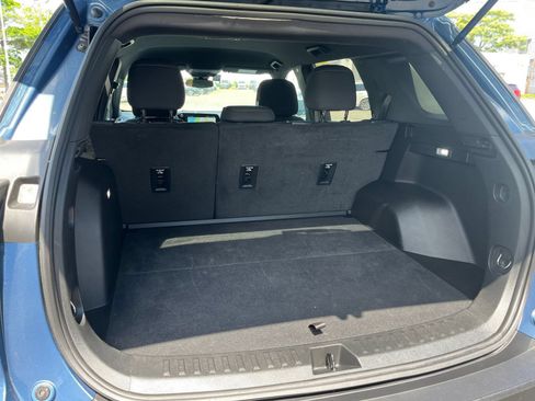 Used 2025 Chevrolet Equinox LT FWD image 36