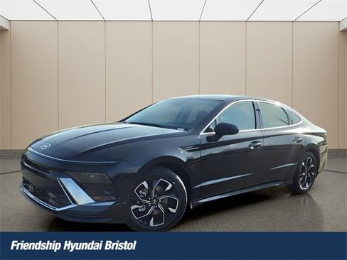 Certified 2025 Hyundai Sonata SEL image 1