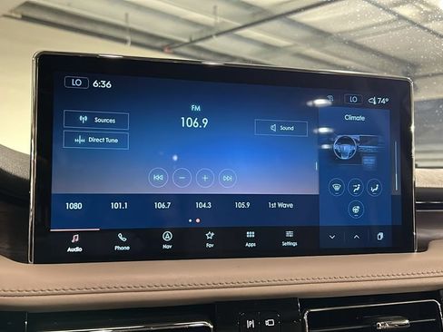 Used 2023 Lincoln Nautilus Reserve AWD/4WD image 21