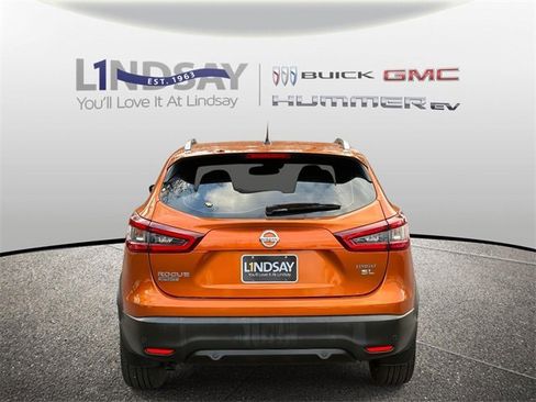 Used 2020 Nissan Rogue Sport SL w/ Premium Package image 3