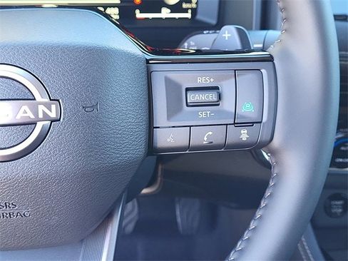 Used 2026 Nissan Rogue Platinum w/ Platinum Premium Package image 13