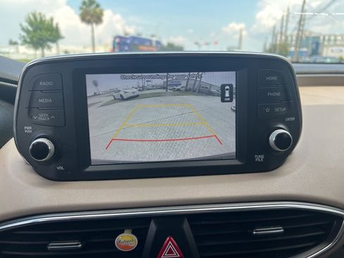 Used 2020 Hyundai Santa Fe SEL w/ Convenience + Premium Package image 11