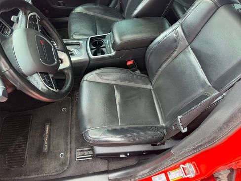Used 2017 Dodge Charger R/T w/ Premium Group RWD image 21