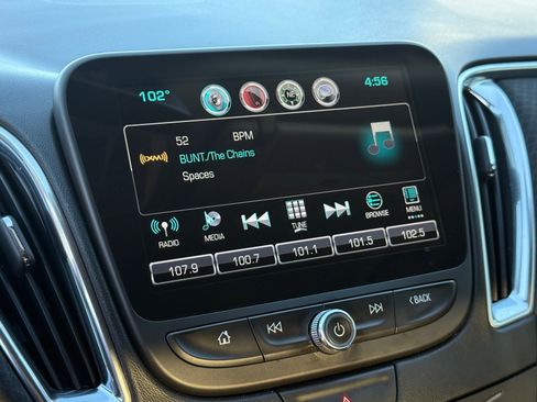 Used 2016 Chevrolet Malibu LT image 18